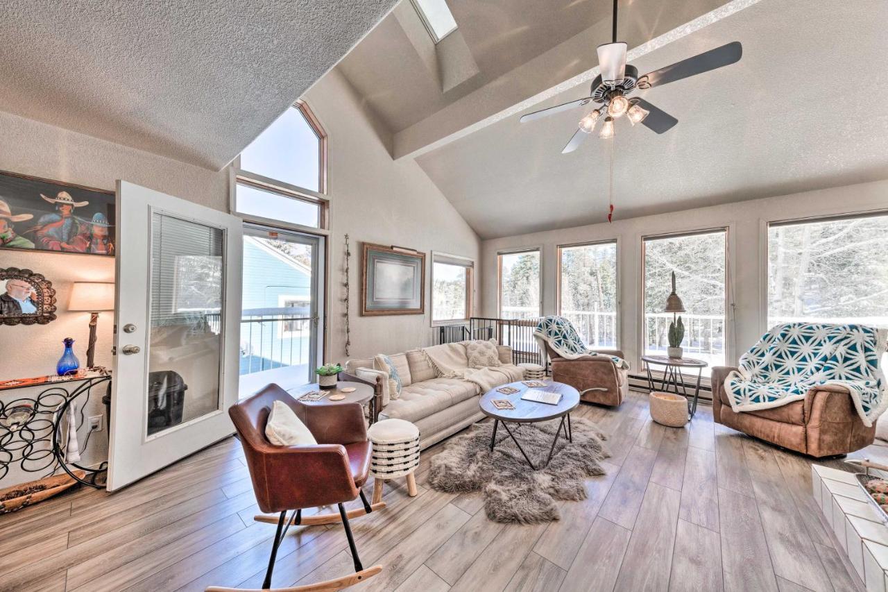Bright Cloudcroft Condo With Game Room And Deck! Exterior foto